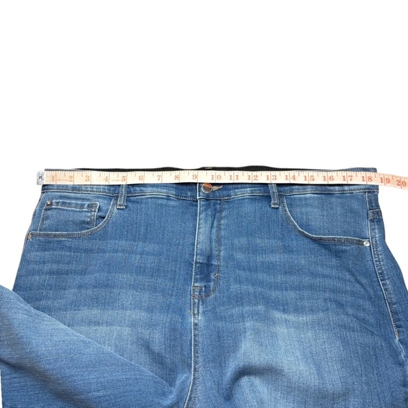 CURVE APPEAL Cotton Blend Stretch Straight Leg High Rise 5 Pocket Jeans US Sz 16 - Picture 6 of 10